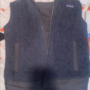 Reversible Patagonia vest with hood